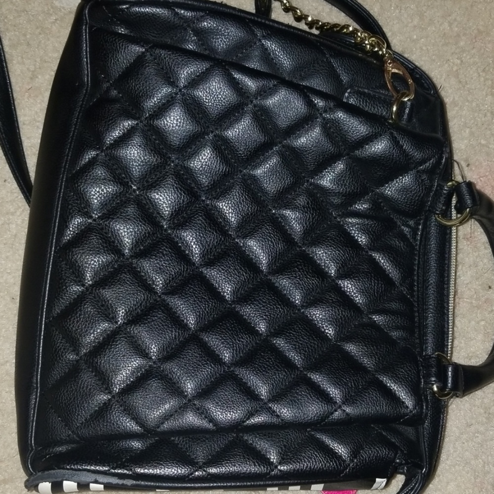 Betsy Johnson purse - Picture 3 of 4